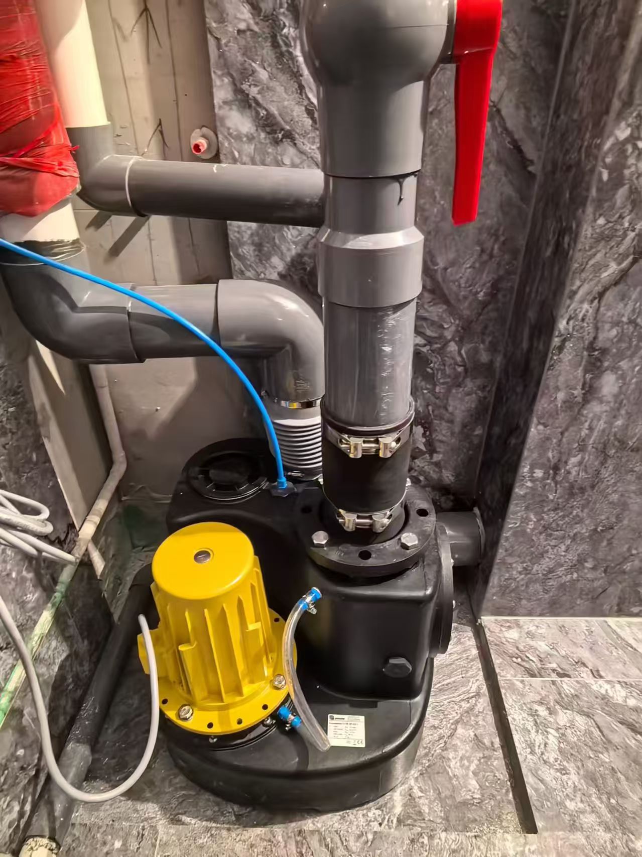 污水提升器
