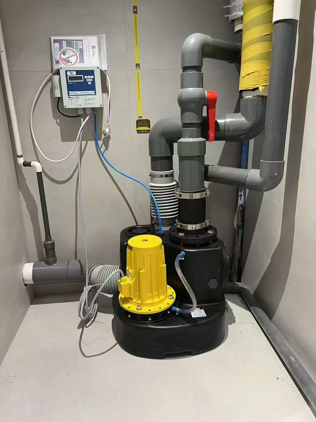 污水提升器